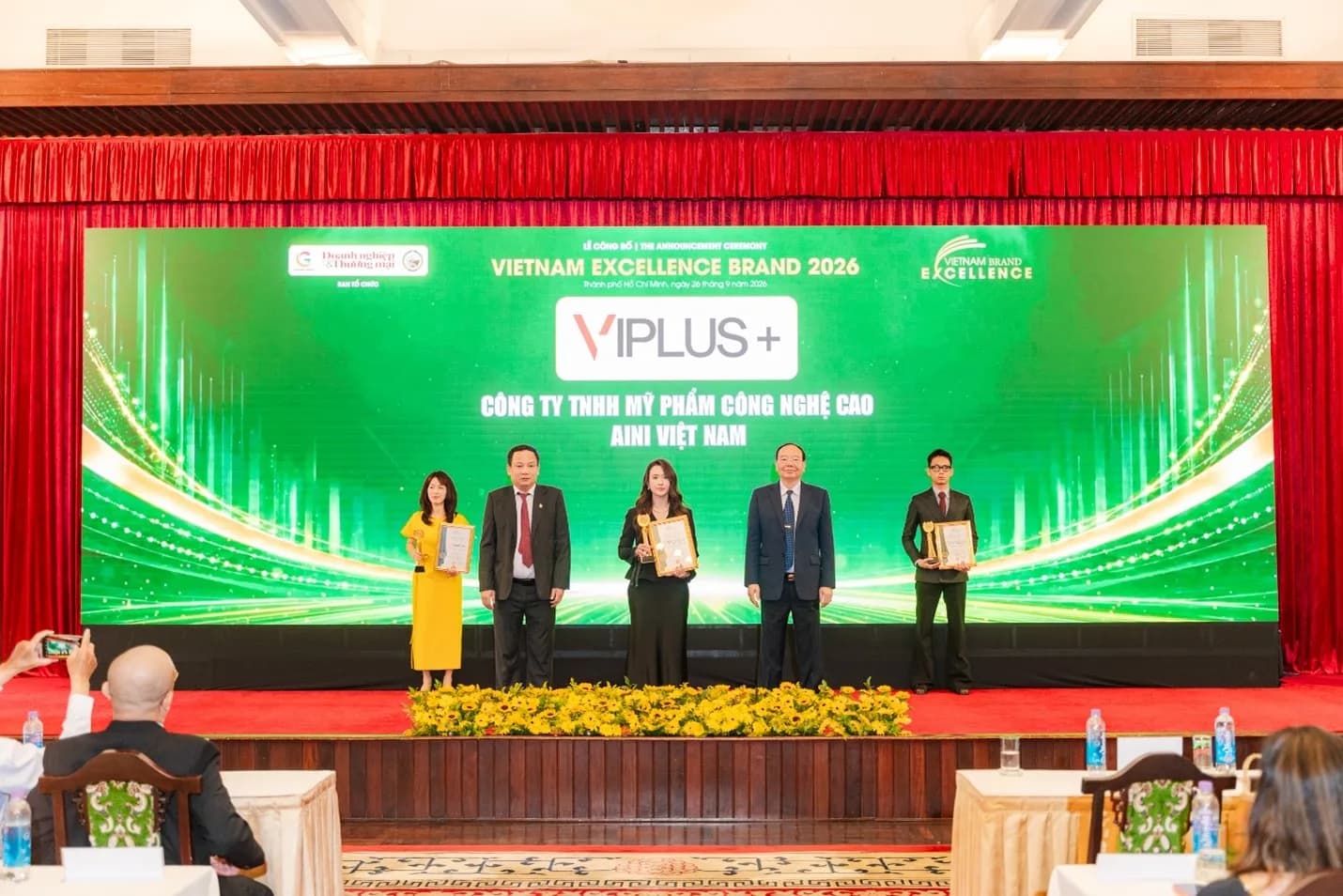 Tự hào VIPLUS+ được vinh danh TOP 10 Vietnam Excellence Brand 2026